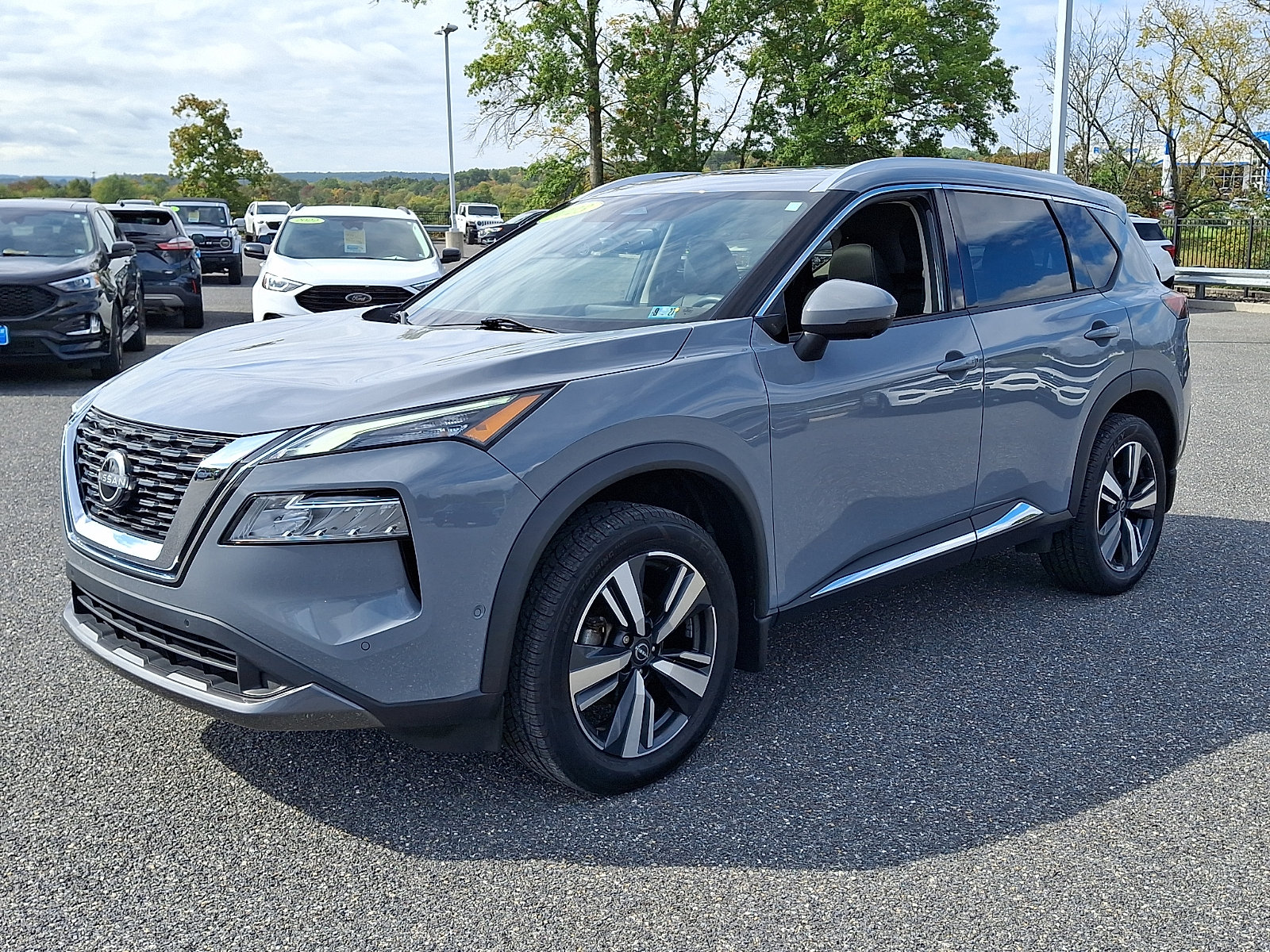 Used 2023 Nissan Rogue SL w/ SL Premium Package AWD/4WD image 4