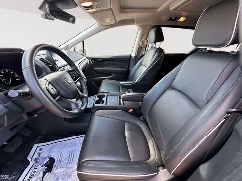 Used 2025 Honda Odyssey Touring image 25