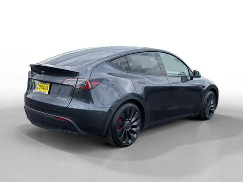 Used 2024 Tesla Model Y Performance AWD/4WD image 5
