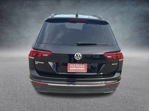 Used 2020 Volkswagen Tiguan SE image 4