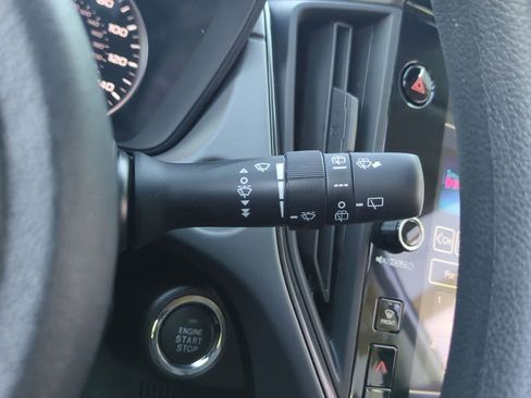 Used 2026 Subaru Crosstrek 2.0i Premium AWD/4WD image 26