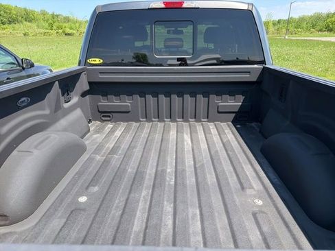 Used 2016 Ford F150 XLT w/ Equipment Group 302A Luxury AWD/4WD image 13