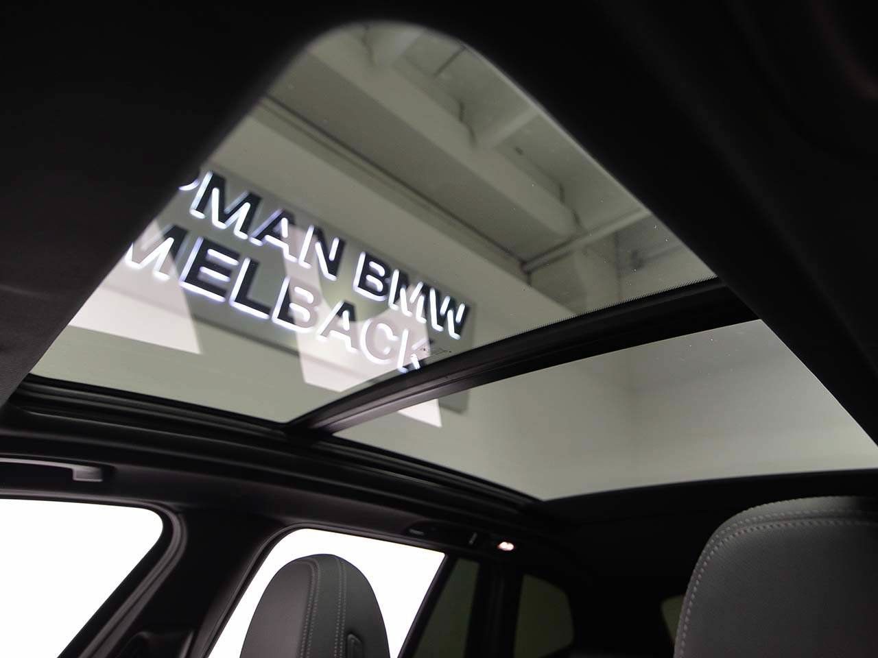 Used 2023 BMW X3 xDrive30i w/ Convenience Package AWD/4WD image 7