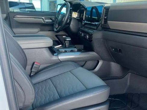 Used 2025 Chevrolet Silverado 1500 ZR2 w/ Technology Package AWD/4WD image 11