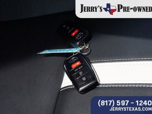 Used 2025 Toyota Camry SE w/ Multimedia Upgrade Package FWD image 27