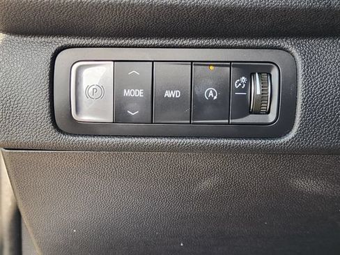 Used 2026 Chevrolet Traverse LT AWD/4WD image 21