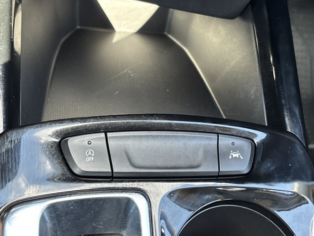 Used 2024 Chevrolet Trax LT w/ Driver Confidence Package FWD image 35