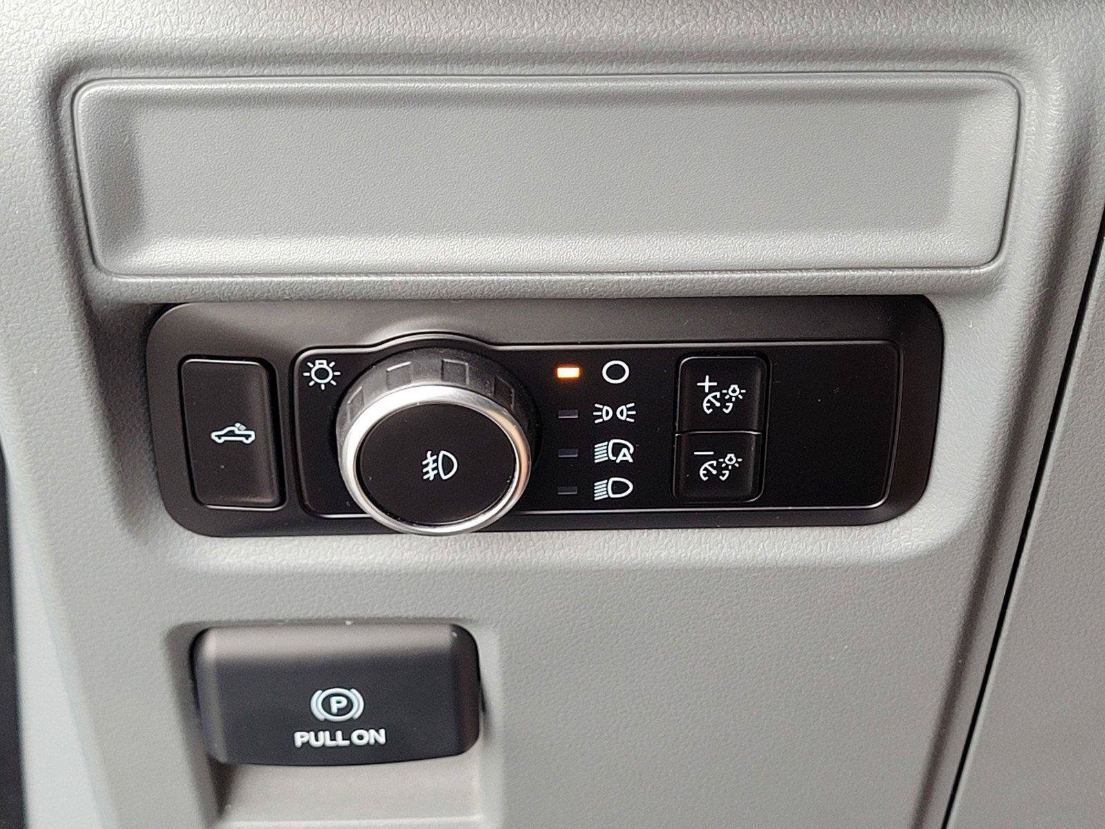 Used 2023 Ford F150 XLT AWD/4WD image 18