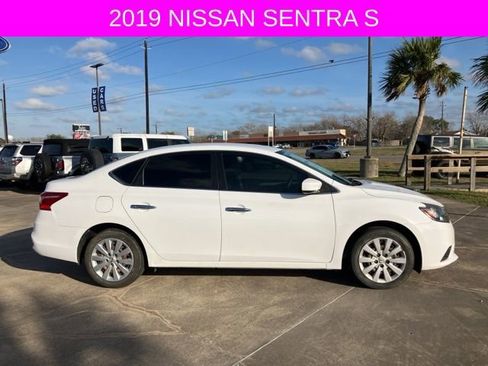 Used 2019 Nissan Sentra S image 8
