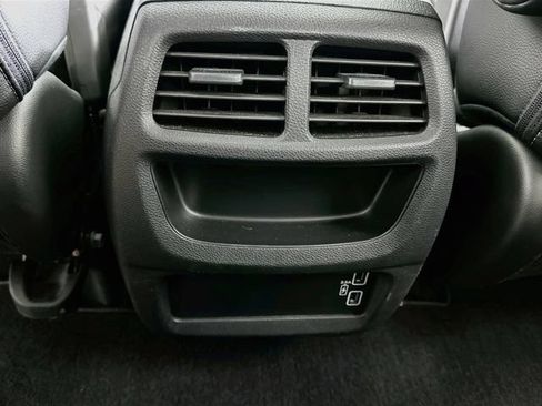 Used 2019 Honda Ridgeline RTL-T image 12
