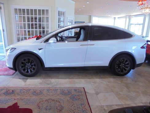 Used 2018 Tesla Model X P100D AWD/4WD image 6