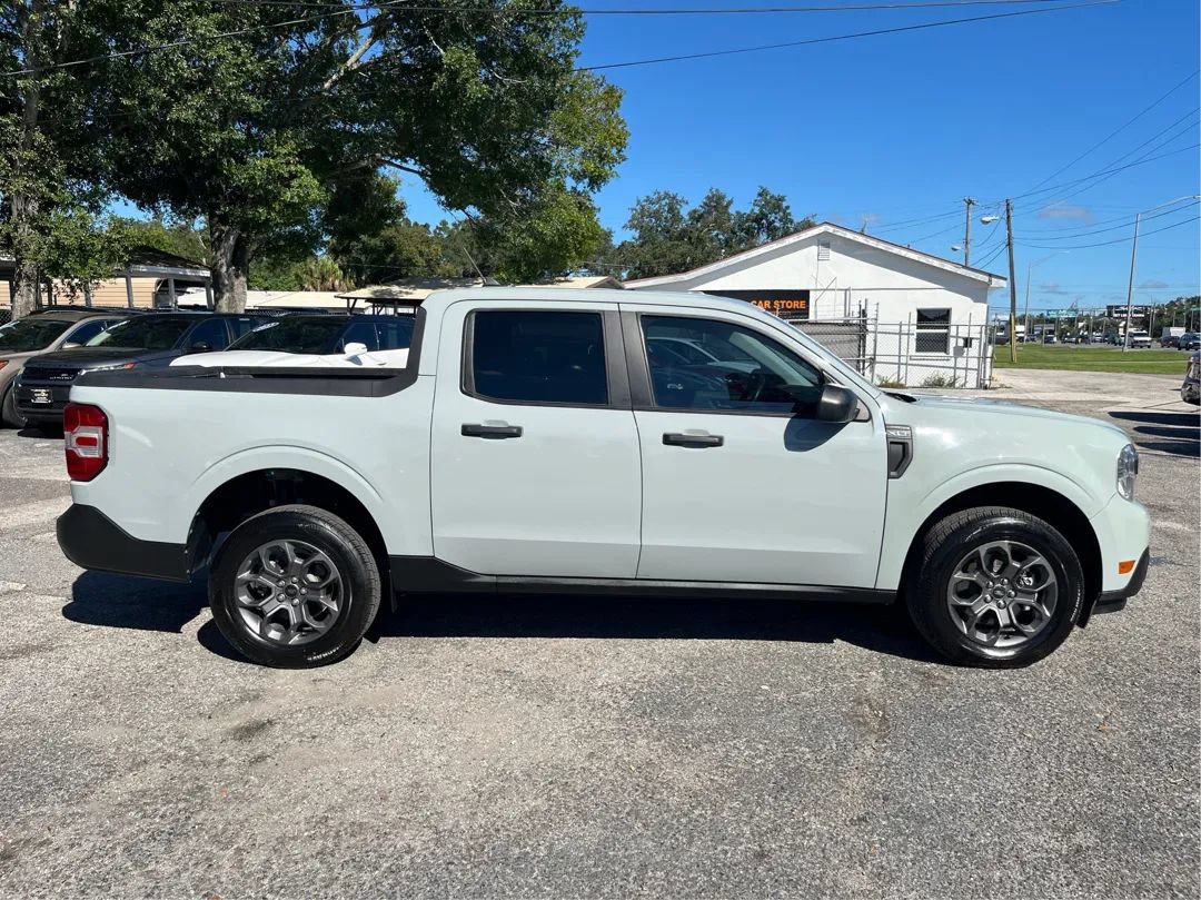 Used 2022 Ford Maverick XLT FWD image 4
