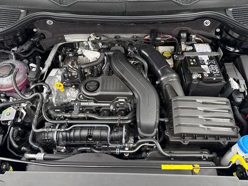 New 2026 Volkswagen Taos SE AWD/4WD image 22