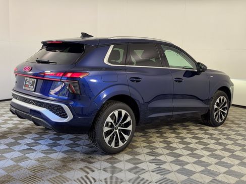 New 2026 Audi Q3 quattro 2.0T AWD/4WD image 23