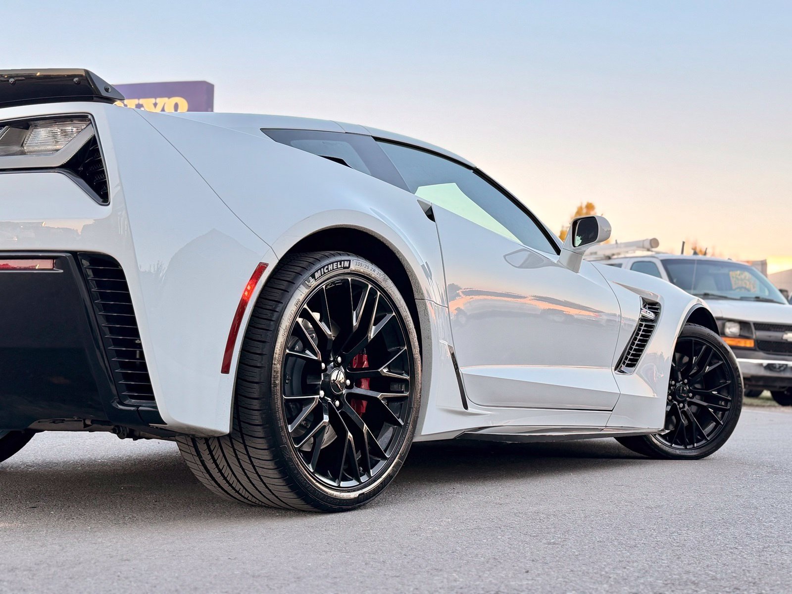 Used 2017 Chevrolet Corvette Z06 w/ Battery Protection Package RWD image 6