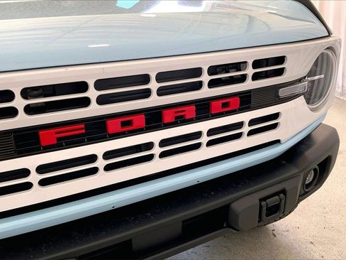 Certified 2025 Ford Bronco Heritage Edition image 7