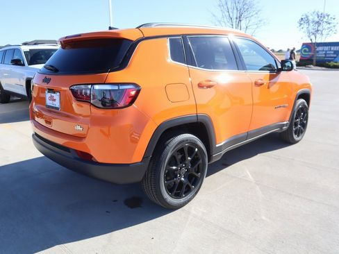 New 2026 Jeep Compass Latitude image 20