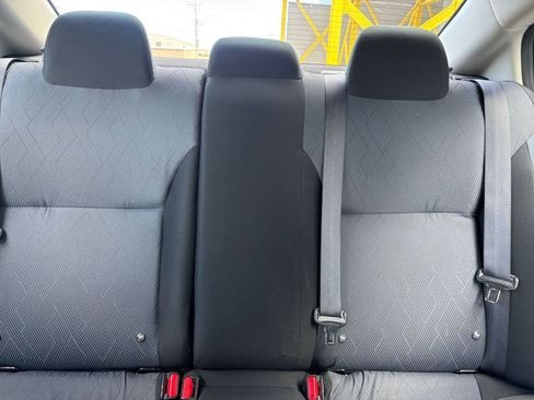 Used 2025 Nissan Versa SV FWD image 36