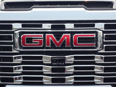 Certified 2025 GMC Sierra 2500 Denali w/ Denali Reserve Package AWD/4WD image 32