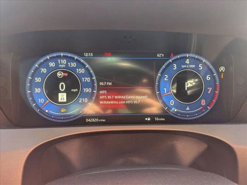 Used 2020 Jaguar F-PACE SVR image 11