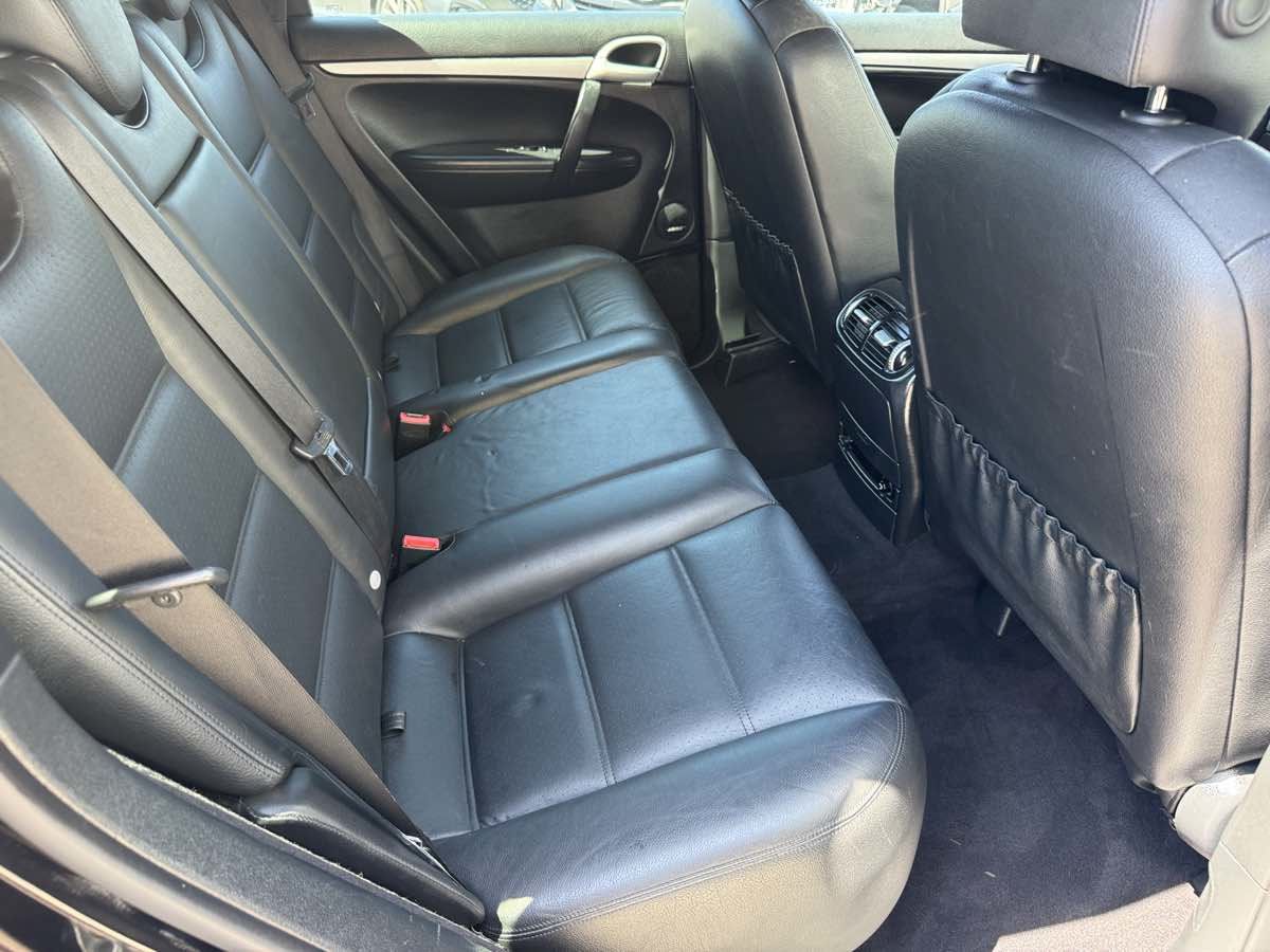 Used 2010 Porsche Cayenne AWD/4WD image 17