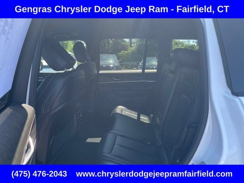 Certified 2024 Jeep Grand Cherokee Limited w/ Black Appearance Package AWD/4WD image 32