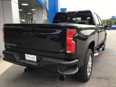 New 2026 Chevrolet Silverado 2500 LT w/ Z71 Chrome Sport Edition AWD/4WD image 6