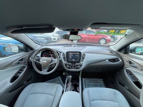 Used 2017 Chevrolet Malibu LS FWD image 10