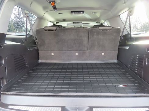 Used 2015 Chevrolet Suburban LTZ image 34