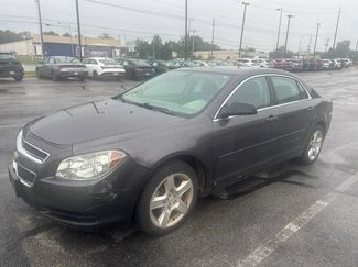 Used 2010 Chevrolet Malibu LS FWD video 1