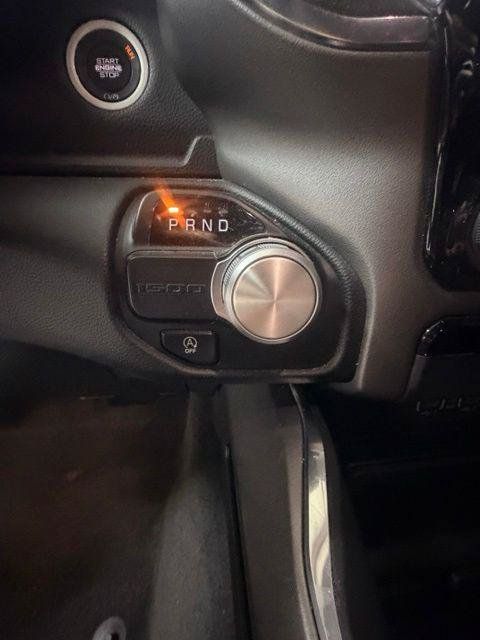 Certified 2024 RAM 1500 Laramie RWD image 21