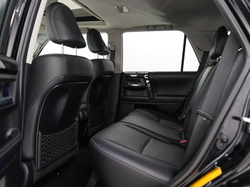 Used 2019 Toyota 4Runner Limited w/ Four Season Floor Mat Package AWD/4WD image 17