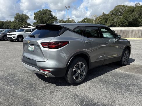 Used 2023 Chevrolet Blazer LT w/ Driver Confidence Package image 5