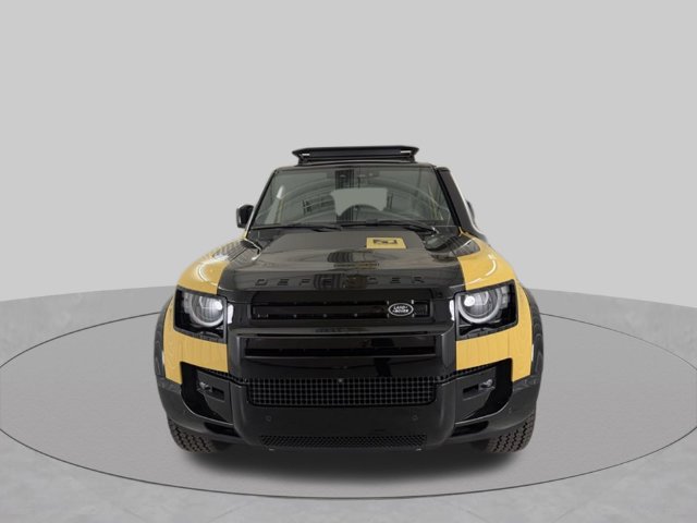New 2026 Land Rover Defender 110 AWD/4WD image 2
