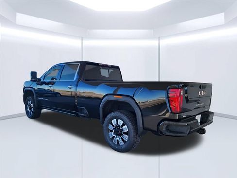 Used 2025 GMC Sierra 3500 Denali w/ Denali Reserve Package AWD/4WD image 6