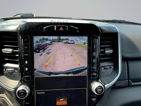 Used 2023 RAM 1500 Big Horn AWD/4WD image 12