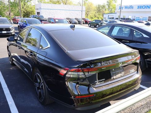 Used 2023 Honda Accord Sport image 5