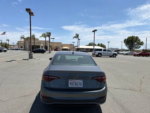 Used 2024 Volkswagen Jetta SE FWD image 7