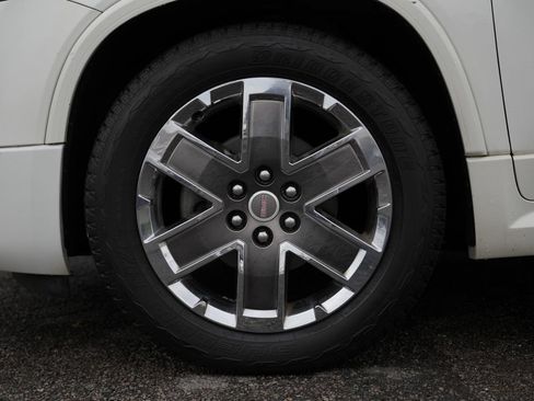 Used 2011 GMC Acadia Denali AWD/4WD image 13