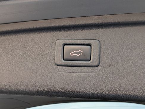 Used 2019 Subaru Outback 2.5i Limited w/ Popular Package #2 image 24