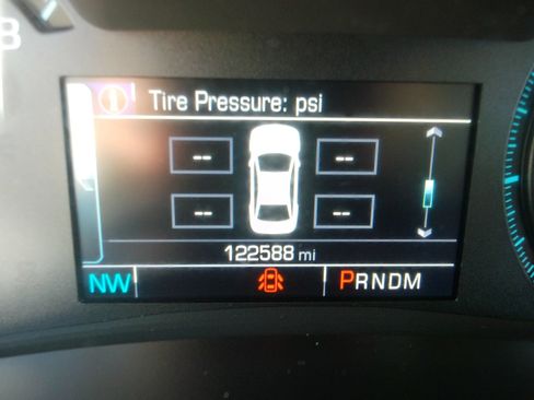Used 2017 Chevrolet Impala LT FWD image 21