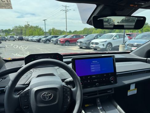 New 2026 Toyota C-HR AWD/4WD image 2