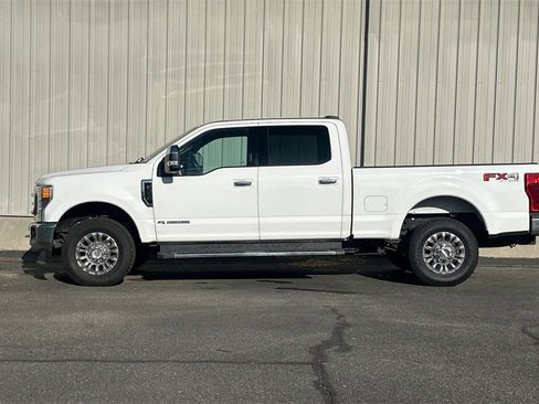 Used 2020 Ford F350 Lariat w/ Chrome Package image 8