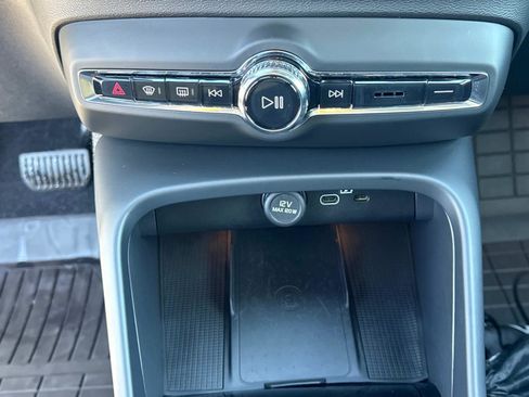 Certified 2024 Volvo C40 P8 Recharge Ultimate image 24