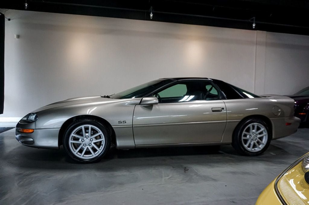 Used 2002 Chevrolet Camaro Z28 w/ SS Performance/Appearance Pkg RWD image 37