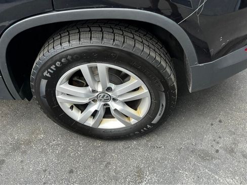 Used 2017 Volkswagen Tiguan S AWD/4WD image 13