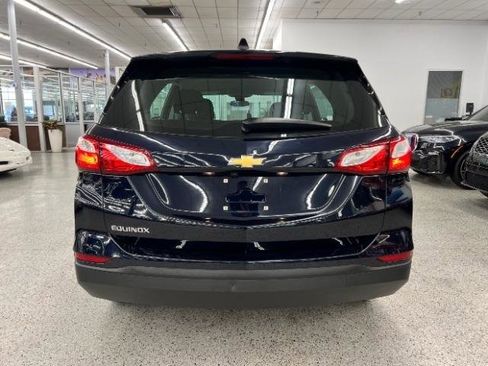 Used 2020 Chevrolet Equinox LS w/ LPO, Floor Liner Package FWD image 5