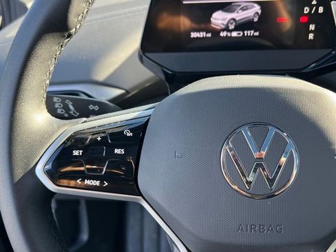 Used 2023 Volkswagen ID.4 Pro S image 23