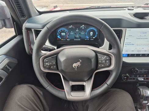 New 2025 Ford Bronco Heritage Edition AWD/4WD image 26