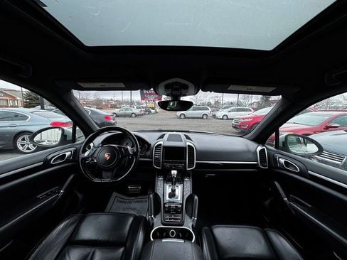 Used 2012 Porsche Cayenne S AWD/4WD image 21